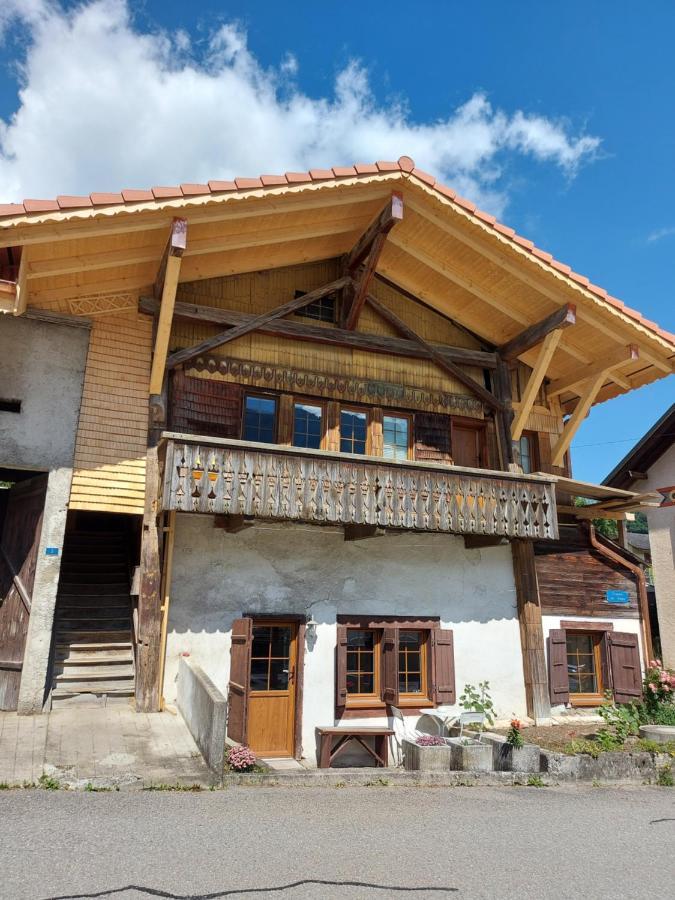 Appartement Voute En Gruyere Dans L'Intyamon Enney Ngoại thất bức ảnh